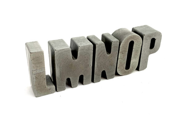 Letters beton klein - L t/m P