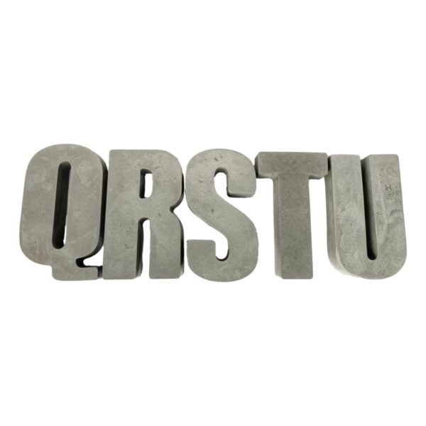 Letters beton middel - Q t/m U