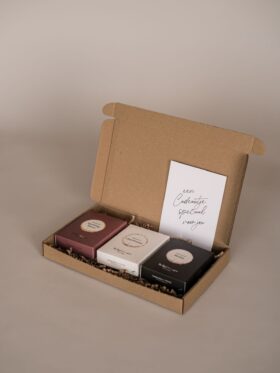 Speciaal voor jou brievenbus cadeau – 3x The real wine gums