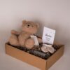 hoera een kleintje op komst - kraam cadeau, teddy beer, bijtring, kaarthouder