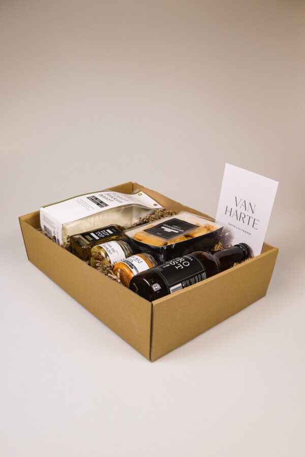 Cadeaupakket borrelplank bier verjaardag – Smaakvol verrassen