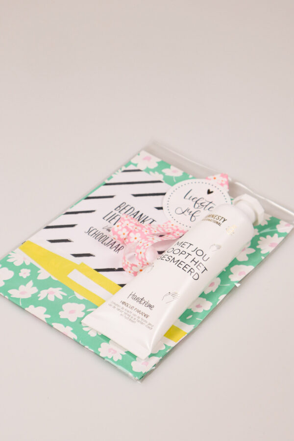 Juffen cadeau met handcrème en kaartje – bedankt lieve juf