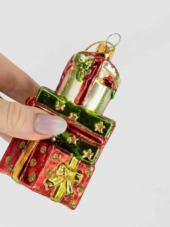 Kerstbal cadeautjes – Glazen multi decoratie van Kolony