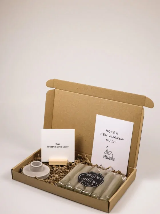 Brievenbuscadeau Nieuw Huis – Blockie & Kaarsen