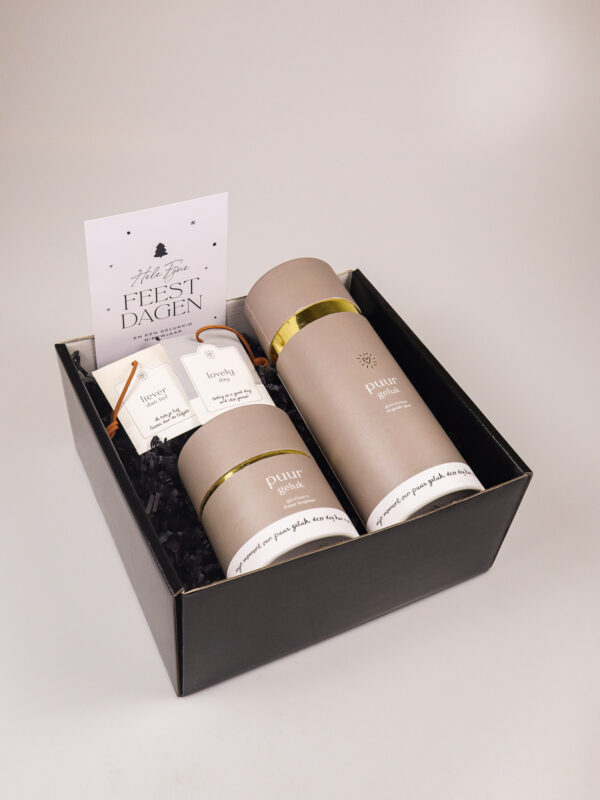 Puur geluk cadeaupakket met geurstokjes, kaars en geurzakjes