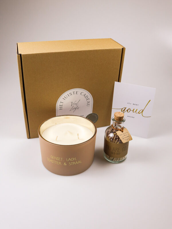 xxl sojakaars, lucifers-3 jij bent goud waard cadeaupakket met luxe kaars en lucifers in geschenkdoos