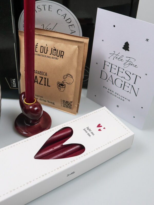 Cadeaupakket zusss met mok, kaarsen, chocolade & kandelaar