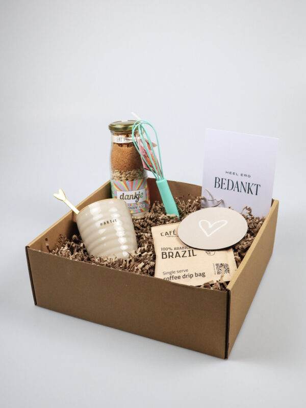 1x pakket bedankt, mok, onderzetter, koffie, lepel, bakmix-5 Cadeaupakket Bedankt – origineel en compleet geschenk