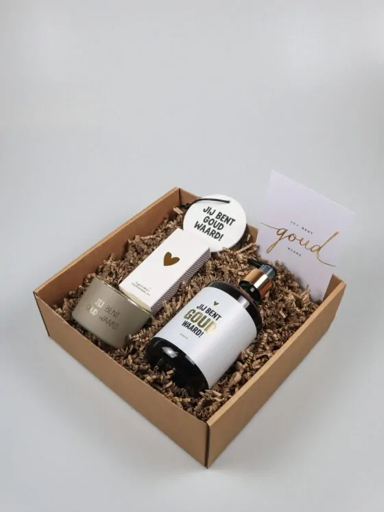 Cadeaupakket Jij Bent Goud Waard – Handzeep, Sojakaars, Lucifers & Hanger