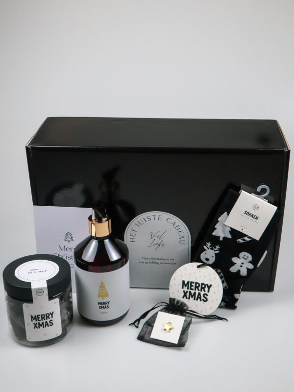 Kerst cadeaupakket Merry XMAS – Snoep, Sokken & Handzeep