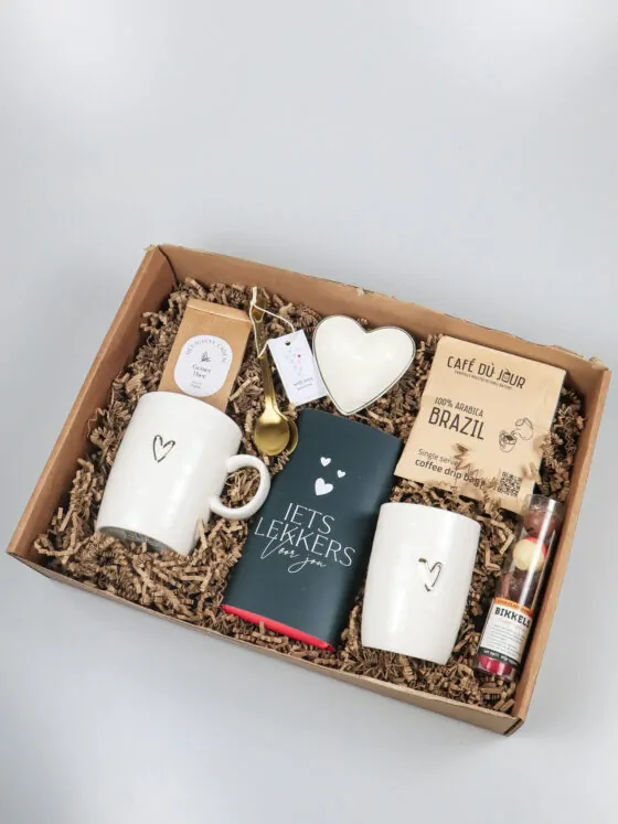Cadeaupakket Nieuw Huis – Warm Welkomstcadeau met Koffie, Thee en Zusss Mokjes