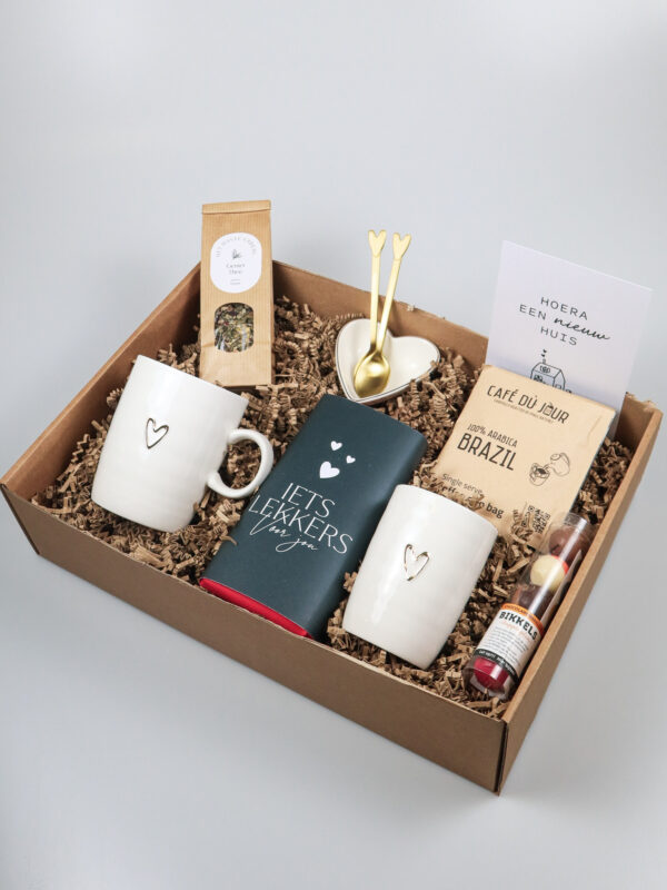 Cadeaupakket Nieuw Huis – Warm Welkomstcadeau met Koffie, Thee en Zusss Mokjes