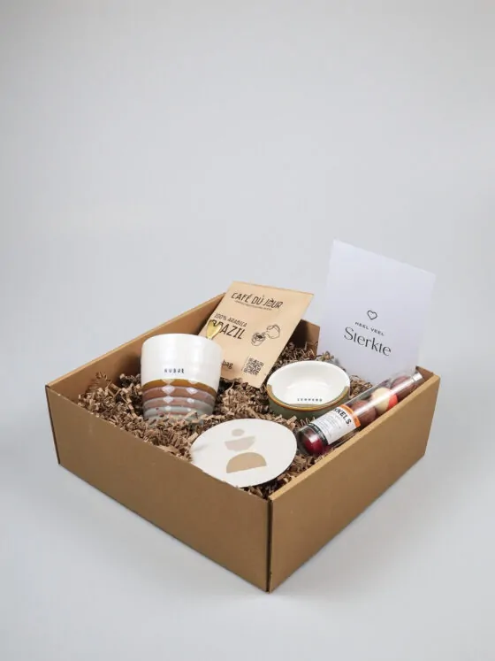 2x pakket sterkte en veel liefs -01 Cadeaupakket Heel Veel Sterkte – Warm Troostcadeau met Zusss Mok