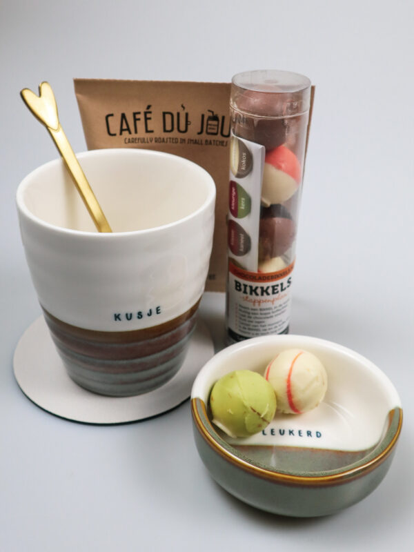 Cadeaupakket Veel Liefs – Hartverwarmend Momentje met Zusss Mok