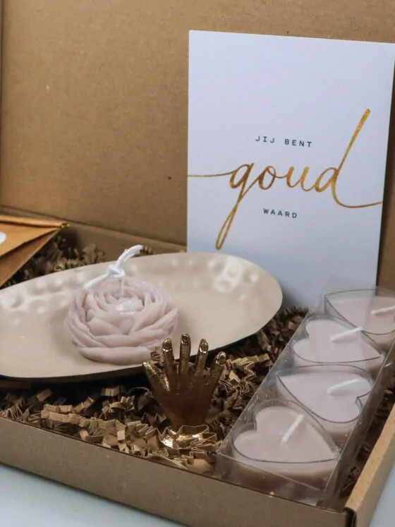 Brievenbuscadeau Jij Bent Goud Waard – Thee, Kaarsen & Gouden Touch van Zusss