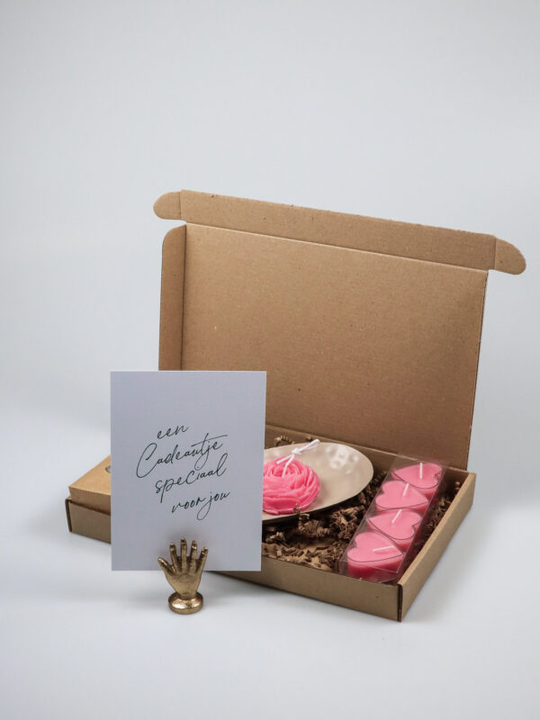 Brievenbuscadeautje Speciaal Voor Jou – Met Thee, Kaarsen en Gouden Details
