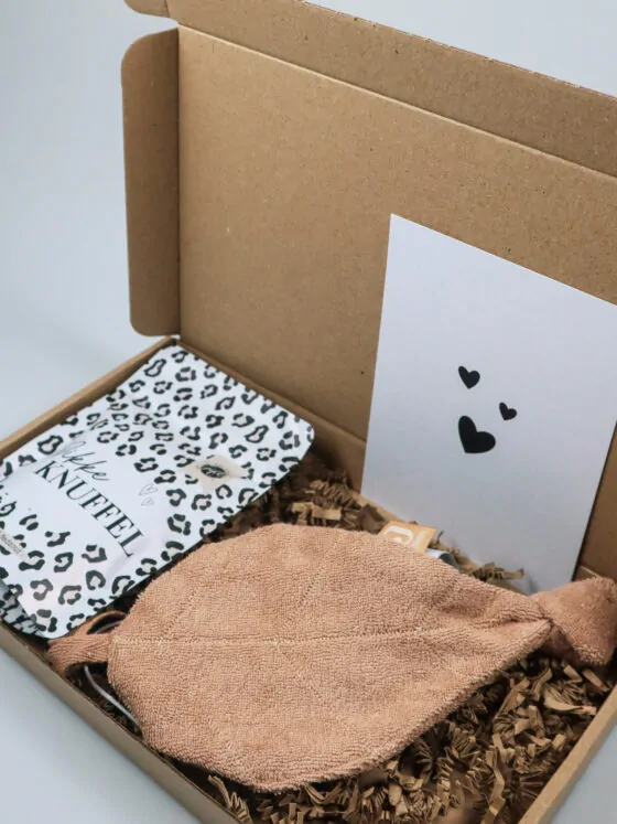 Brievenbuscadeau dikke knuffel – zacht & verrassend lief