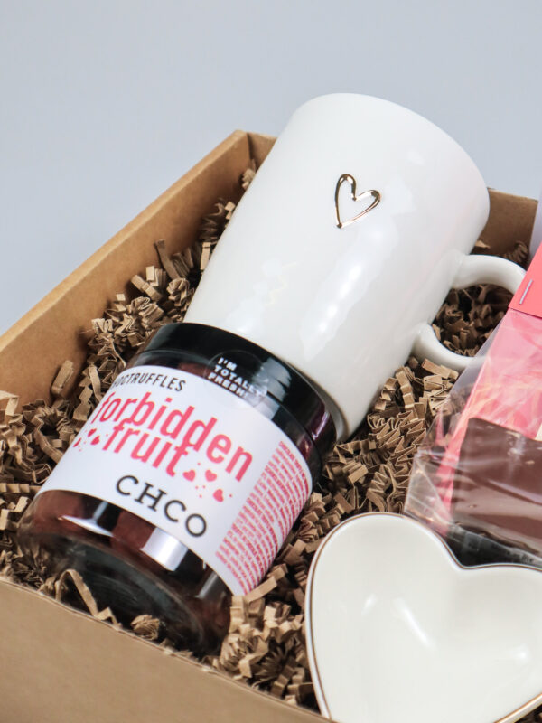Choco Truffels Cadeaupakket – Zusss Mok, Forbidden Fruit & Sweets for my Sweet
