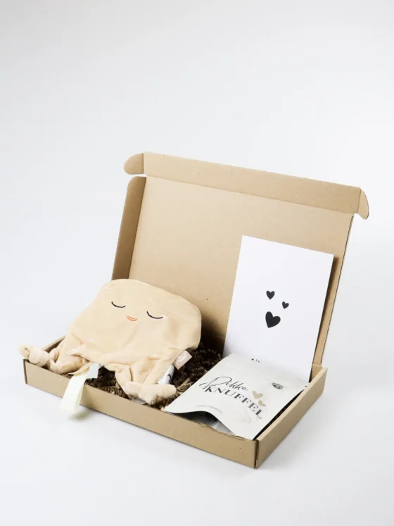 Brievenbuscadeau dikke knuffel – Zacht & verrassend lief