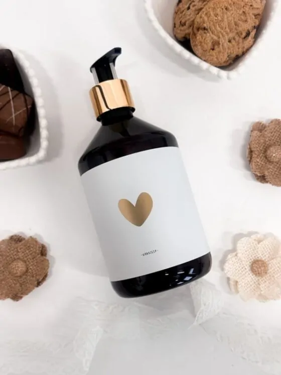 Handzeep hartje wit – Luxe pompje met goudfolie detail