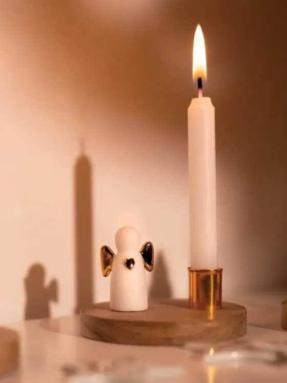 Kandelaar met engel van porselein hout en goud - Räder