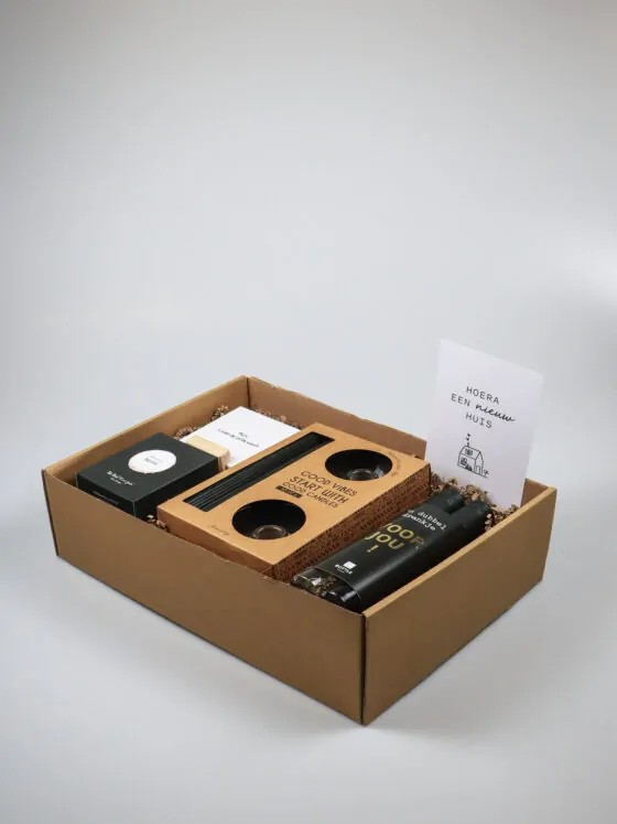 Cadeaupakket nieuw huis – Wijn, kaarsen & sfeer
