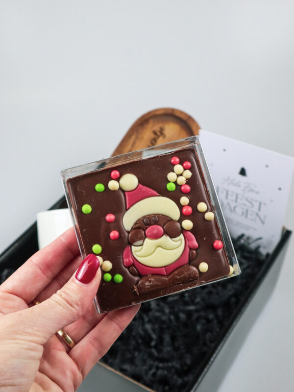 Kerst Cadeaupakket met Chocoladelepel, Mok en Chocoladereep – Santa Claus Editie Kerst Cadeaupakket met Chocoladelepel, Mok en Chocoladereep – Santa Claus Editie