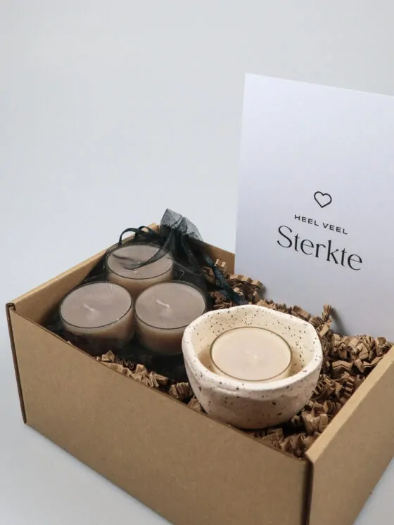 Cadeaupakket sterkte – waxinelichthouder & kaarsjes in zakje