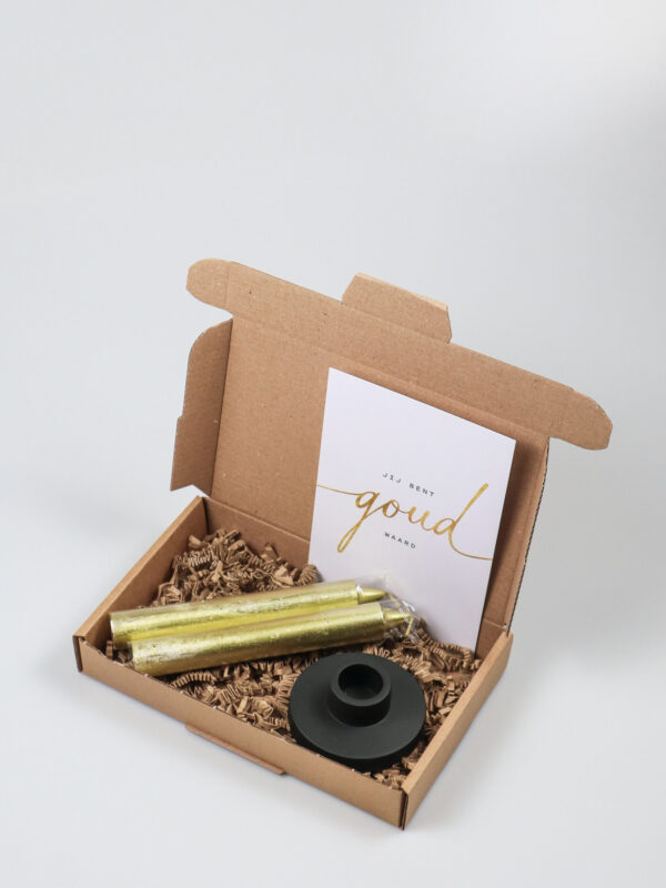 brievenbus cadeau Jij bent goud waard - Kandelaar & 2 gouden rustieke kaarsen