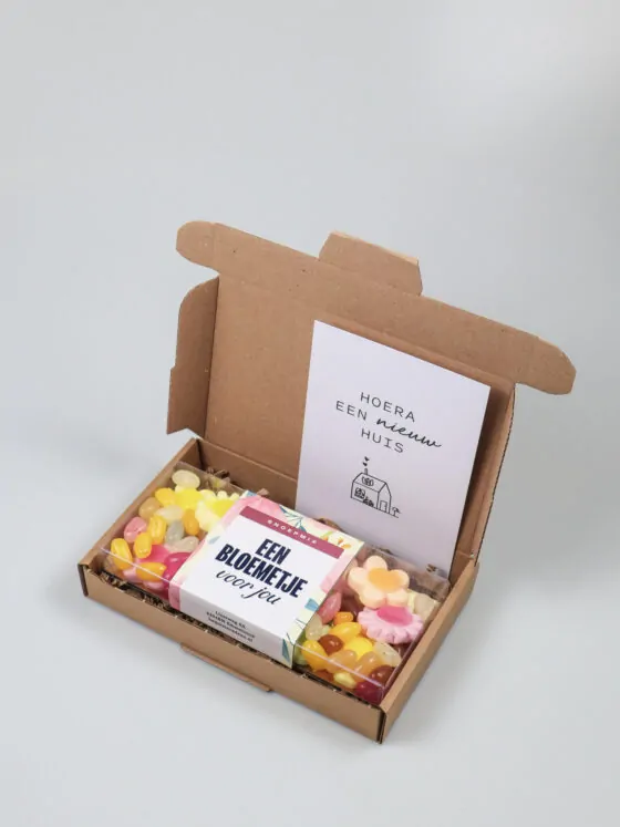 Brievenbus cadeau snoep blister - Een bloemetje voor jou