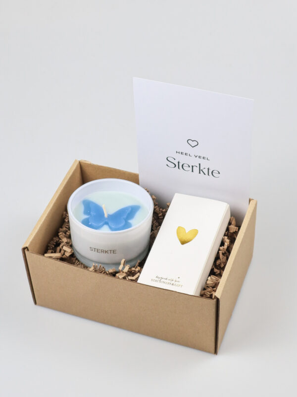 Cadeaupakket sterkte – Geurkaars en lucifers