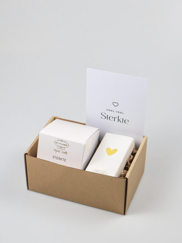 Cadeaupakket sterkte – Geurkaars en lucifers