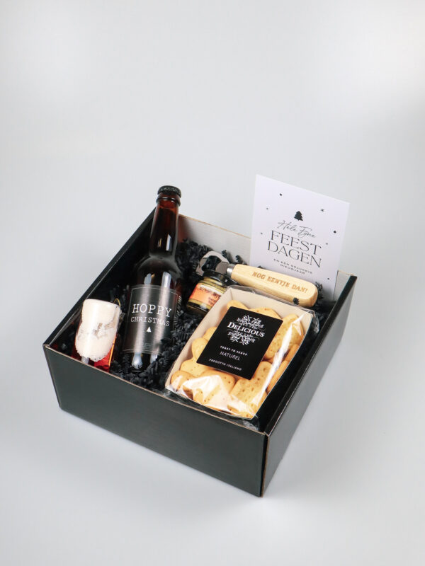 Kerst cadeaupakket met bier – Proost op de feestdagen! Kerst cadeaupakket met bier – Proost op de feestdagen!