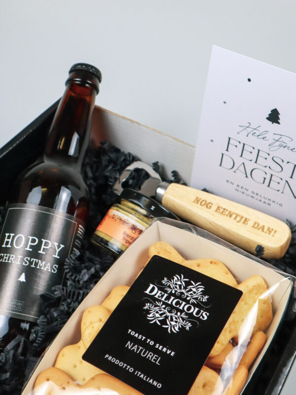 Kerst cadeaupakket met bier – Proost op de feestdagen! Kerst cadeaupakket met bier – Proost op de feestdagen!