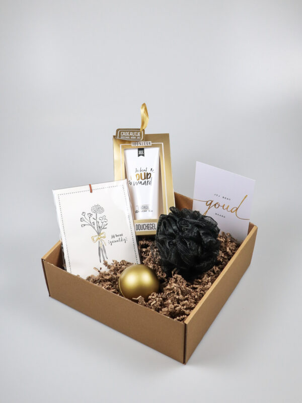 Cadeaupakket Jij bent goud waard – Luxe verwenpakket met douchegel en accessoires Cadeaupakket Jij bent goud waard – Luxe verwenpakket met douchegel en accessoires