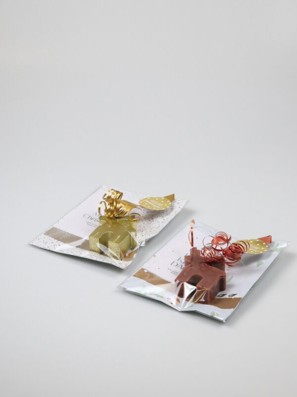 Rendier bruin cadeautje met kerstkaart