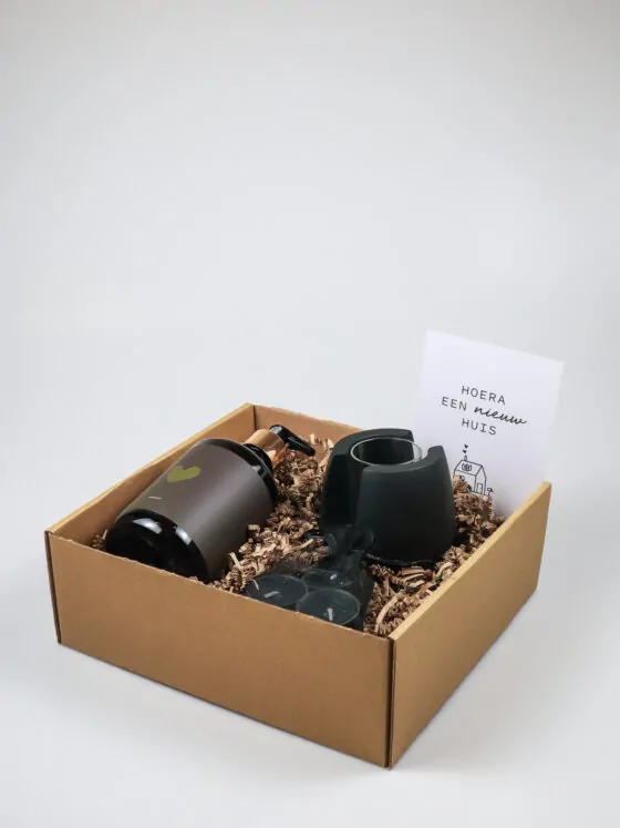 nieuw huis, handzeep, kaars-2 Cadeaupakket Nieuw Huis – Warm Welkom met Kaars & Zeep