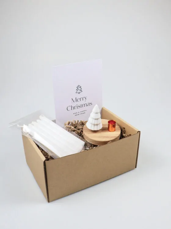 Kerst cadeaupakket – met Räder kandelaar dennenboom & 5 kaarsjes