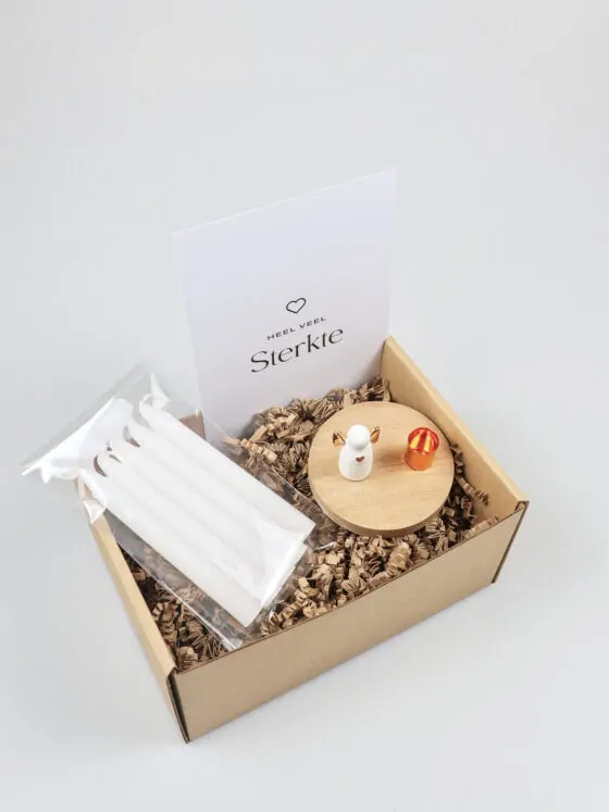 Cadeaupakket sterkte – met Räder engel kandelaar en 5 kaarsjes
