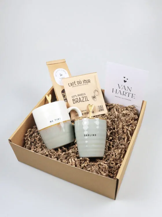 Gefeliciteerd cadeaupakket met Zusss mokken – Me Time & Darling