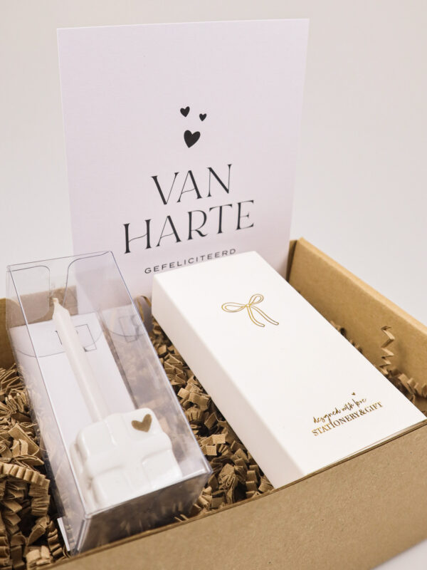 Cadeaupakket gefeliciteerd – met Räder cadeau kandelaar en kaarsje