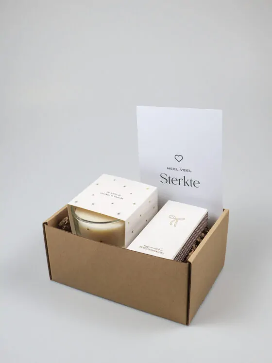 Cadeaupakket sterkte – met Zusss geurkaars en troostkaart