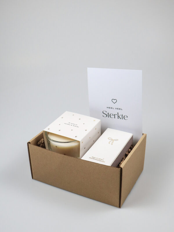 Cadeaupakket sterkte – met Zusss geurkaars en troostkaart