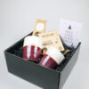 Kerst cadeaupakket – Zusss mokken, koffie, thee en lepeltjes