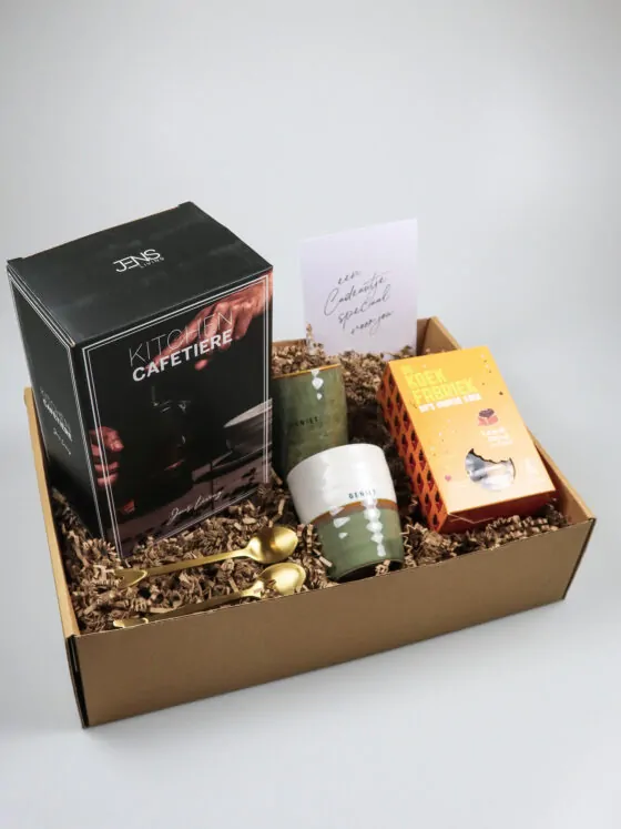 Cadeaupakket Voor Jou – Cafetière, Zusss Mok & Koekjes