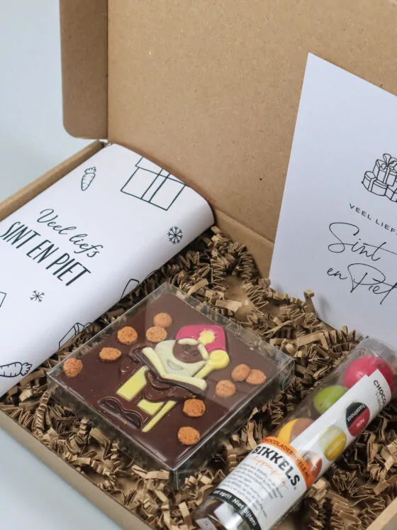 Sint brievenbuspakket met Tony’s reep, chocoladereep en bikkelsnoepjes