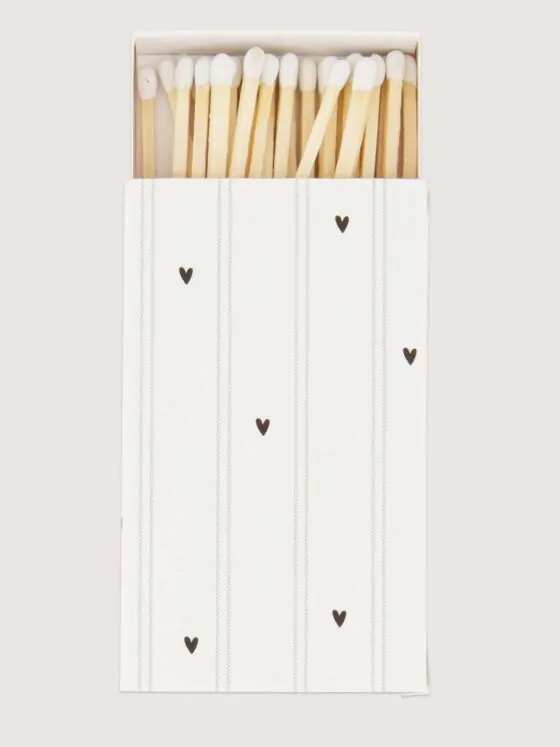 Zusss lucifers - hartjes en strepen patroon Zusss lucifers - hartjes en strepen patroon