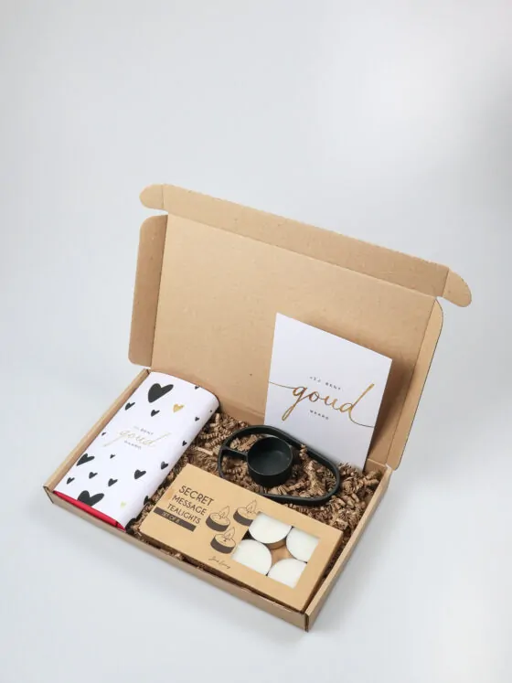 Brievenbus cadeau Jij bent Goud Waard – Kaarslicht & Chocolade verrassing Brievenbus cadeau Jij bent Goud Waard – Kaarslicht & Chocolade verrassing