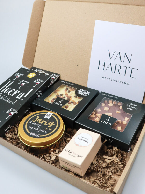Brievenbus cadeau chocolade & geur – Van harte gefeliciteerd Brievenbus cadeau chocolade & geur – Van harte gefeliciteerd