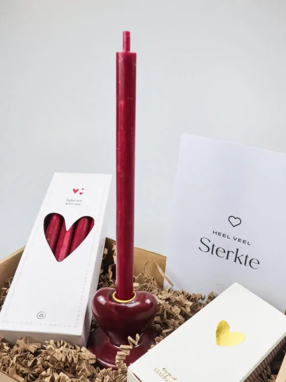 Sterkte cadeaupakket – kaarsenset met hart kandelaar, Zusss kaarsjes & lucifers